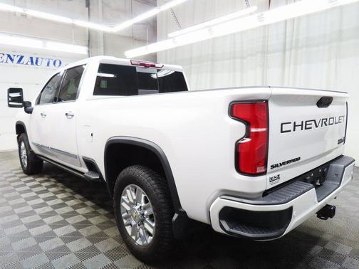 2025 Chevrolet Silverado 2500 High Country