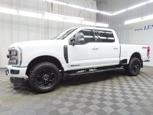 Oxford White 2024 Ford F-350 XLT