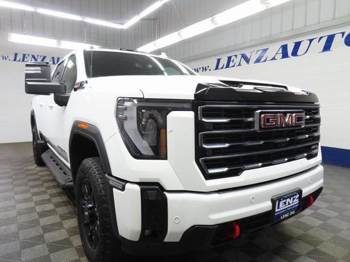2025 GMC Sierra 2500 AT4