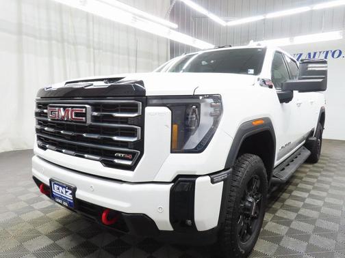 2025 GMC Sierra 2500 AT4