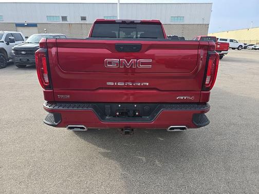 2022 GMC Sierra 1500 AT4