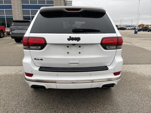 Photo 4 of 35 of 2016 Jeep Grand Cherokee High Altitude