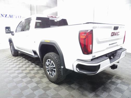 2023 GMC Sierra 2500 AT4