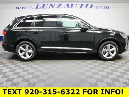 2024 Audi Q7 45 Premium Plus