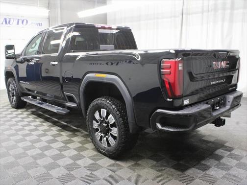 2024 GMC Sierra 2500 Denali