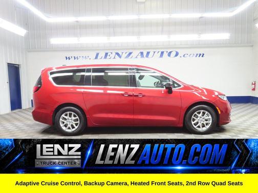 Red Hot Pearlcoat 2025 Chrysler Pacifica L