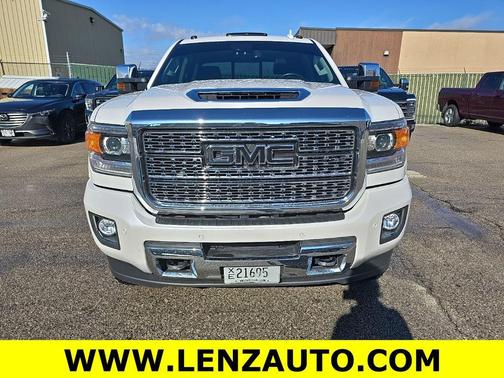 White Frost Tricoat 2018 GMC Sierra 2500 Denali