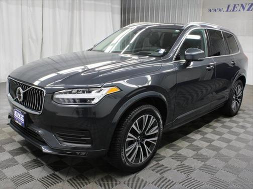 2021 Volvo XC90 T5 Momentum