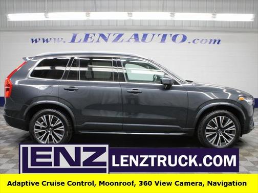 2021 Volvo XC90 T5 Momentum