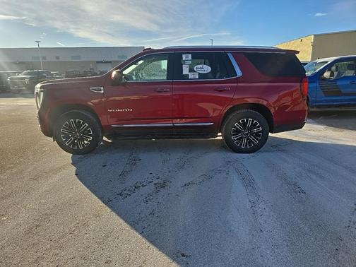 2025 GMC Yukon Elevation