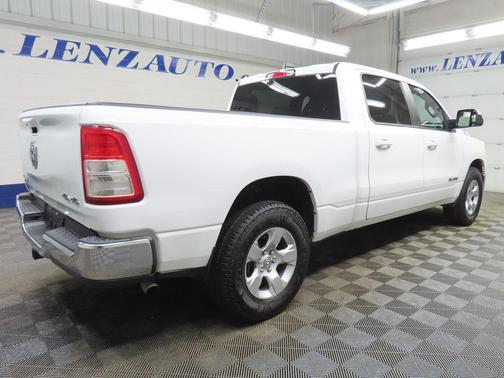 Bright White Clearcoat 2022 RAM 1500 Big Horn/Lone Star