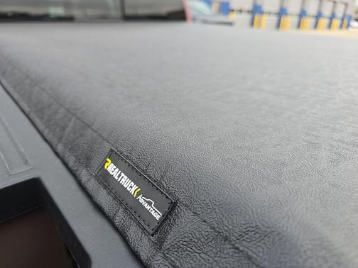 2023 GMC Canyon Denali