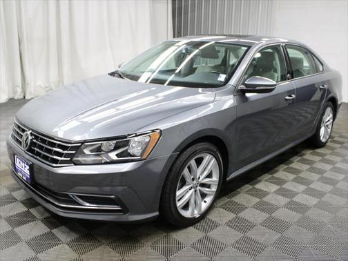 2019 Volkswagen Passat 2.0T Wolfsburg Edition