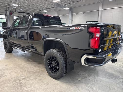 2024 Chevrolet Silverado 3500 LTZ