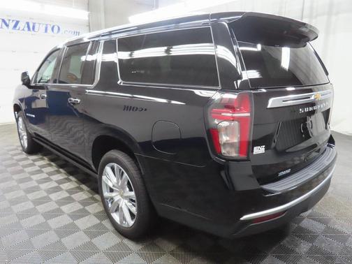 2024 Chevrolet Suburban 4WD High Country