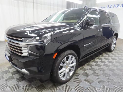 2024 Chevrolet Suburban 4WD High Country