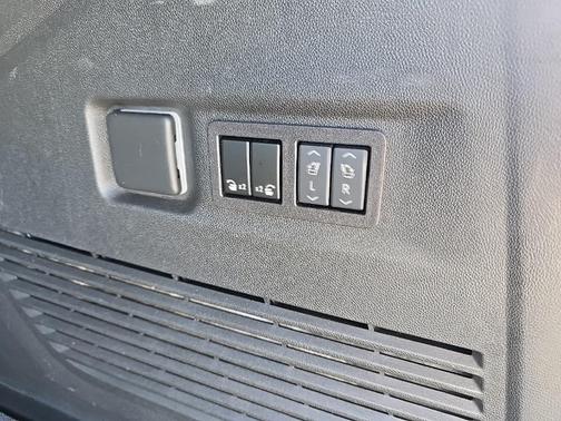 2024 Chevrolet Suburban 4WD High Country