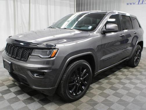 2017 Jeep Grand Cherokee Altitude