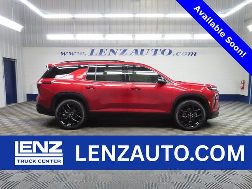 Radiant Red Tintcoat 2025 Chevrolet Traverse RS