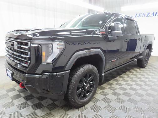 2025 GMC Sierra 2500 AT4