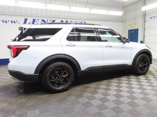 Space White Metallic 2026 Ford Explorer Tremor