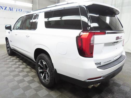 2025 GMC Yukon XL 4WD AT4