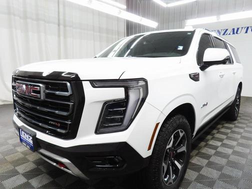 2025 GMC Yukon XL 4WD AT4