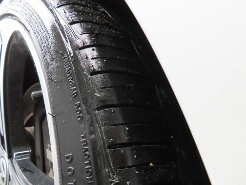 2016 Volkswagen Golf R 4-Door w/DCC & Navigation