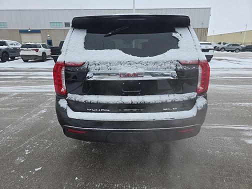 2023 GMC Yukon SLE