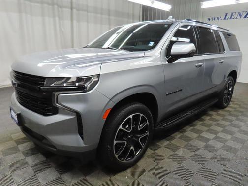 2024 Chevrolet Suburban RST