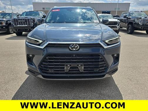 2024 Toyota Grand Highlander XLE