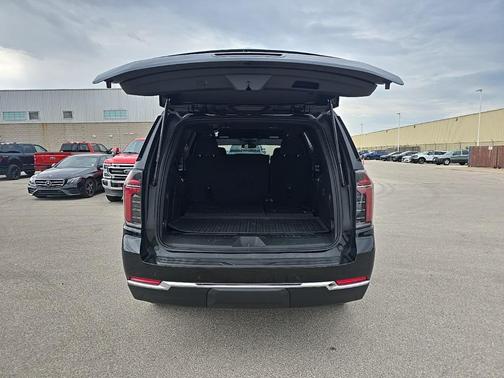 2025 Chevrolet Tahoe LS