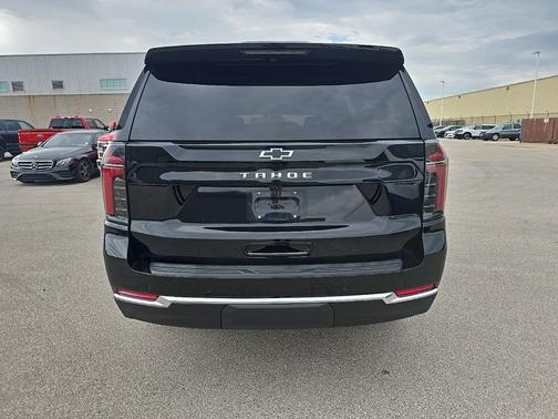 2025 Chevrolet Tahoe LS