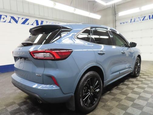 2024 Ford Escape ST-Line Elite