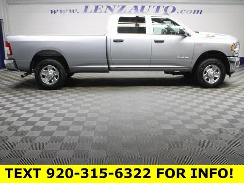 2022 RAM 3500 Tradesman Crew Cab 4x4 8' Box