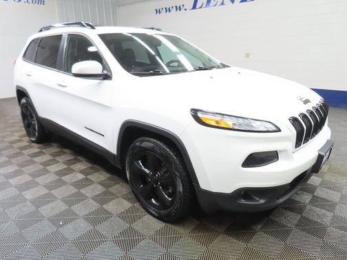 Bright White Clearcoat 2018 Jeep Cherokee Limited