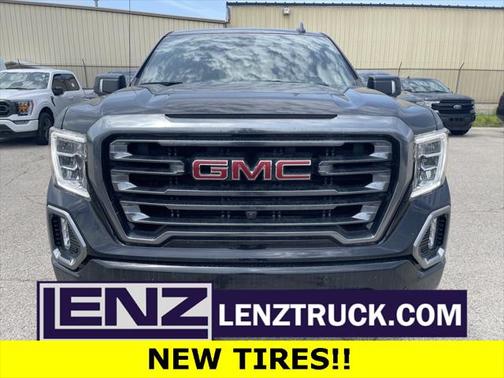 Photo 2 of 36 of 2021 GMC Sierra 1500 AT4