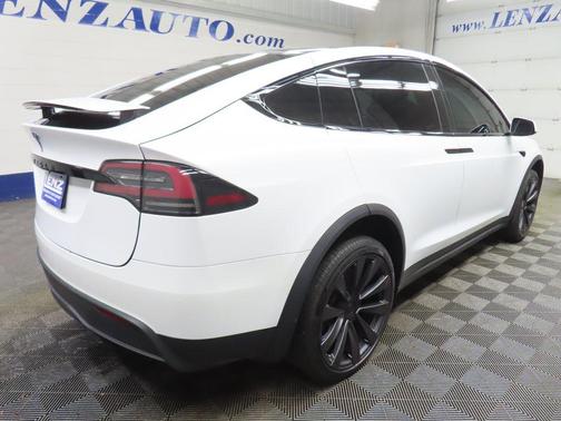 2023 Tesla Model X Standard Range