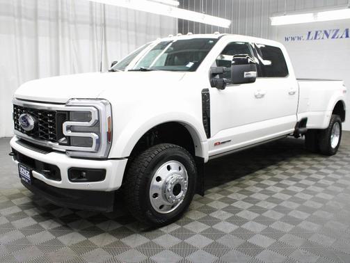 2025 Ford F-450 Platinum