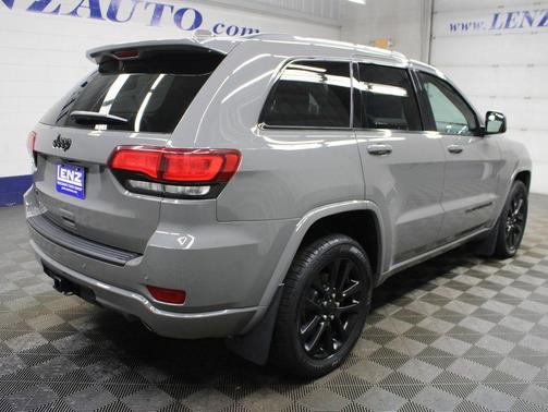 Sting-Gray Clearcoat 2021 Jeep Grand Cherokee Altitude