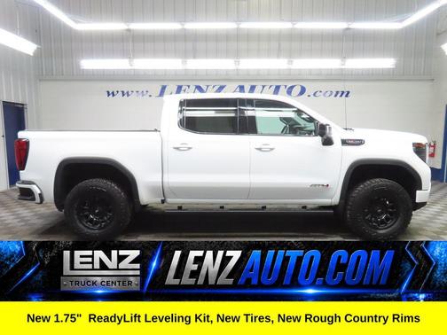 Summit White 2023 GMC Sierra 1500 AT4