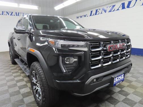 2024 GMC Canyon AT4