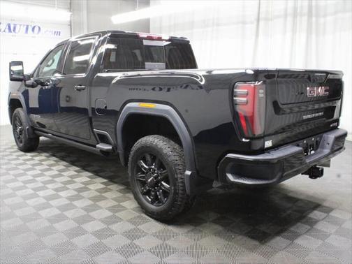 2024 GMC Sierra 2500 AT4