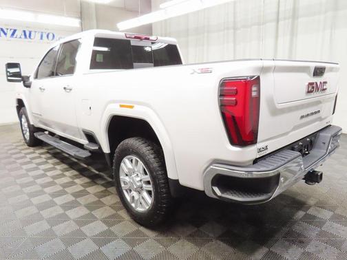 2024 GMC Sierra 2500 SLT