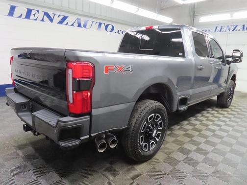 2025 Ford F-250 Platinum