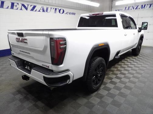 2024 GMC Sierra 2500 AT4