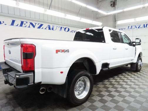 2024 Ford F-450 Lariat