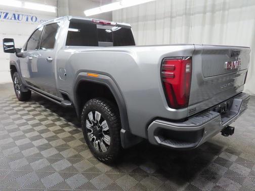 2024 GMC Sierra 2500 Denali