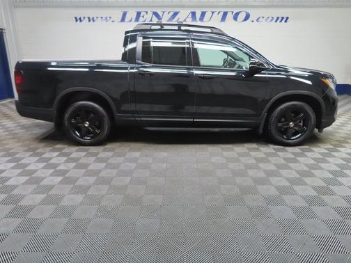 Crystal Black Pearl 2022 Honda Ridgeline Black