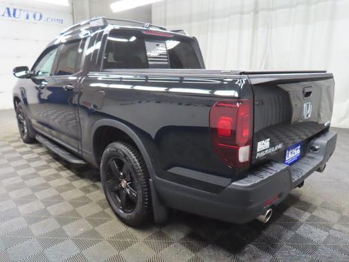 Crystal Black Pearl 2022 Honda Ridgeline Black